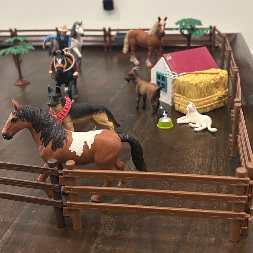 Schleich Horse Club Riders Horses, Lots of Animals & Accessories - Picture 6 of 17